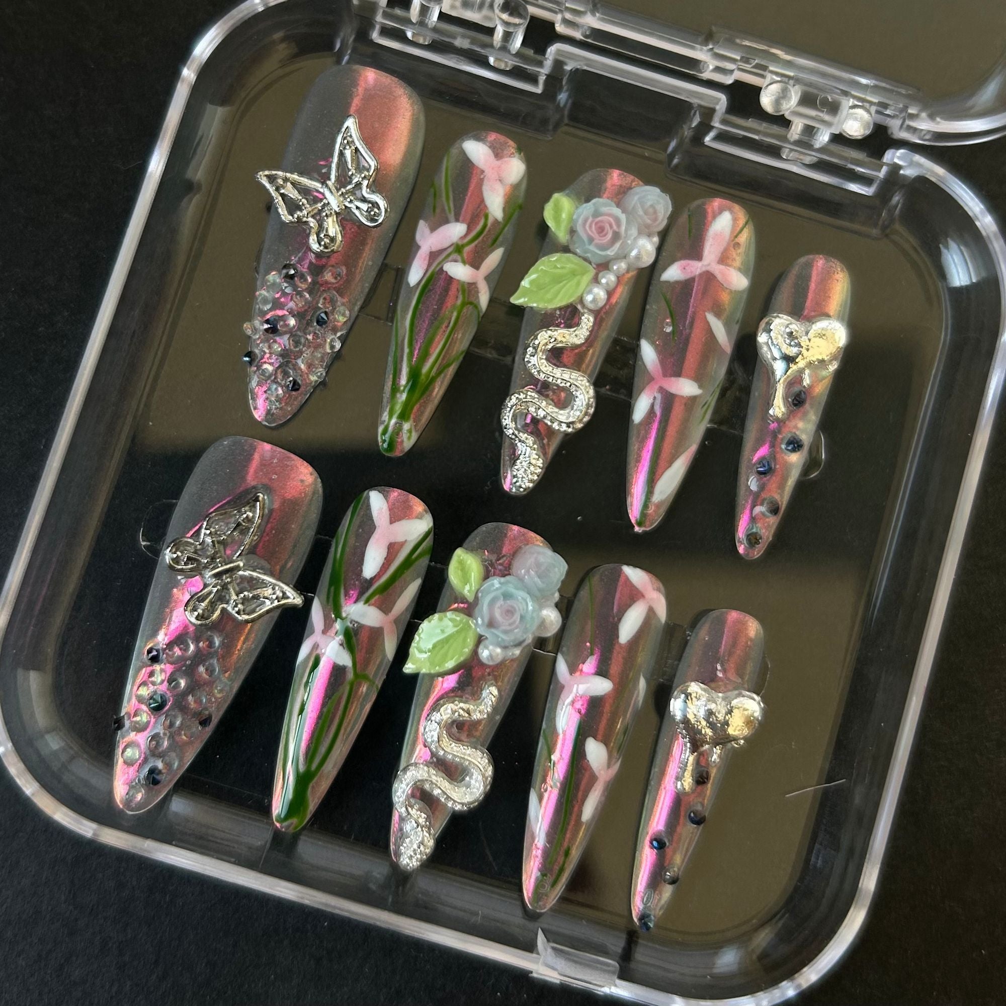 14 Colorful snake